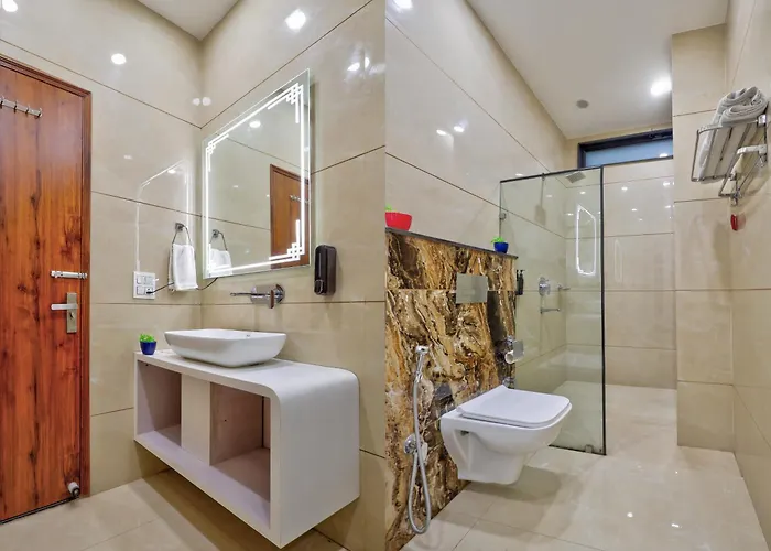 Hotel Vedas Heritage - Karol Bagh - Newly Renovated